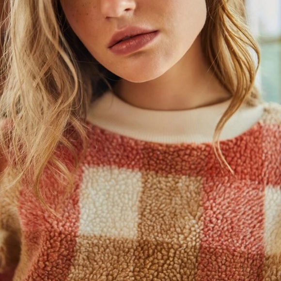 Plaid Oversized Teddy Sweatshirt - Picture 5 of 6